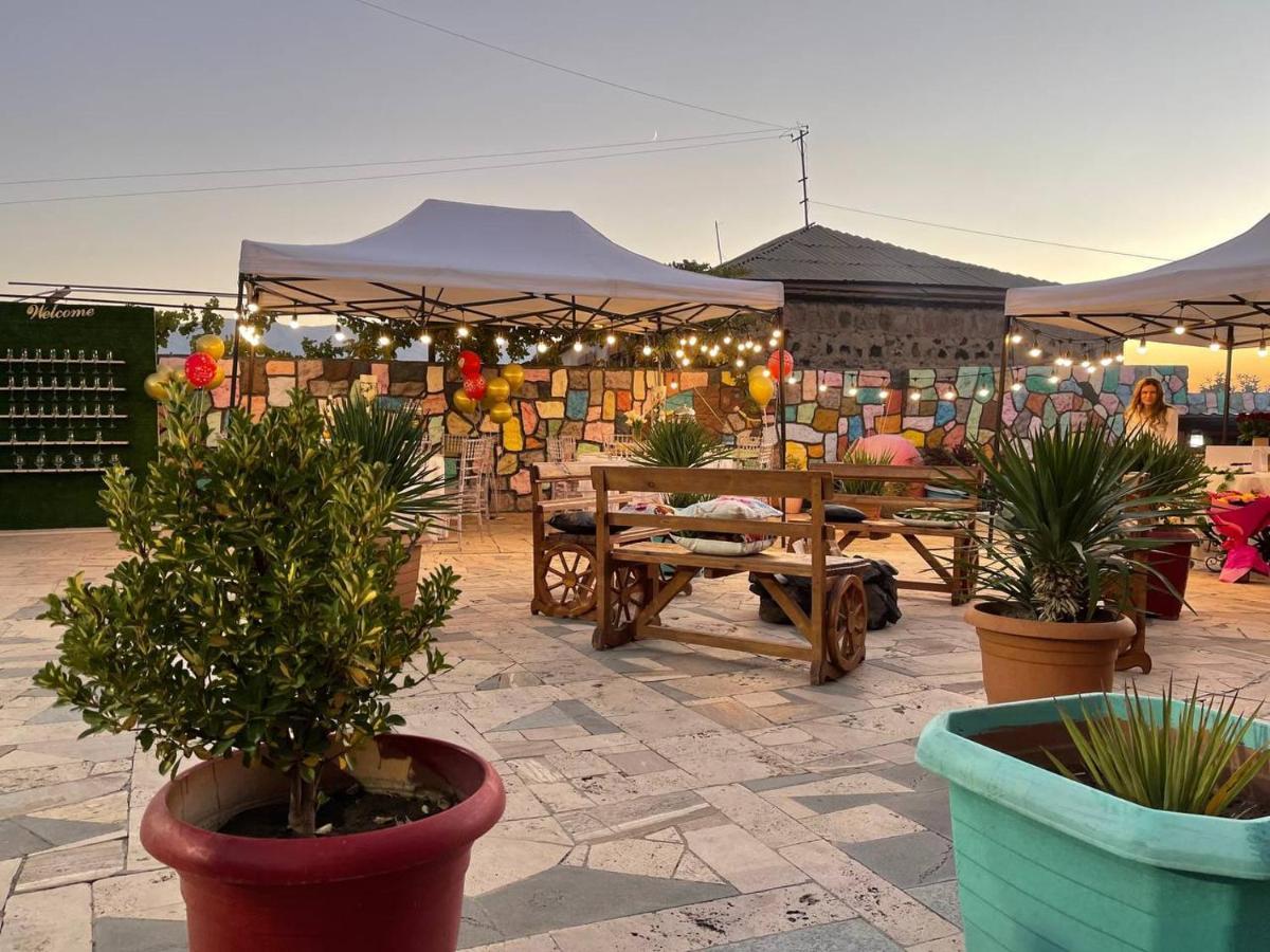 Exclusive Wine & Gastro Yard Yeghegnadzor Exterior foto